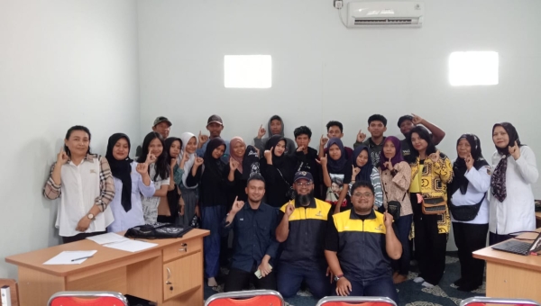 Kunjungan Komdigi Jakarta ke SLB Negeri 1 Palu